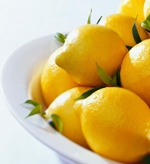 Lemon are un număr mare de proprietăți benefice