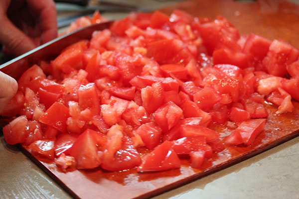 odrezati rajčice