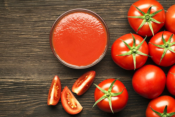 jus tomato dari tomato merah