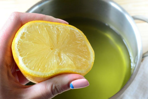 adicione suco de limão