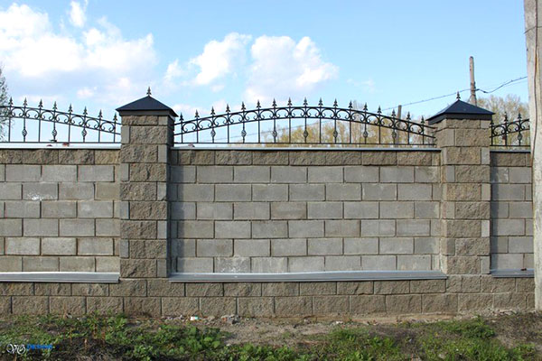 gard de blocuri de beton