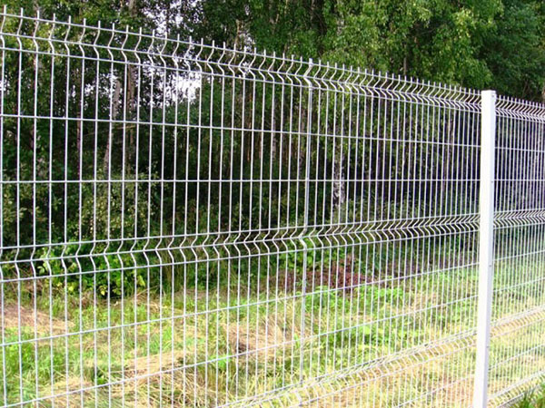kaynaklı tel örgü çit