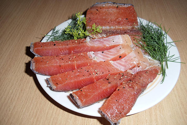 วิธีง่ายๆในการเลือกปลาแซลมอนสีชมพู