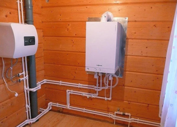 elektrisk väggmonterad varmvattenberedare