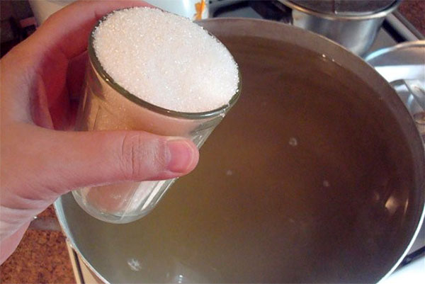 dodajte šećer u odvodnu vodu