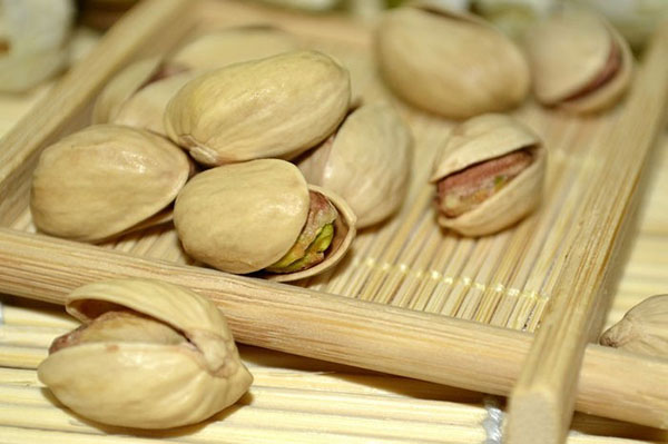 pistachios maduros