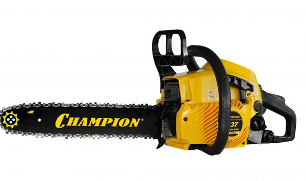 Chainsaw brand Champion 137