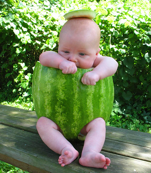 En moderat mengde vannmelon er garantien for helsen til den fremtidige babyen
