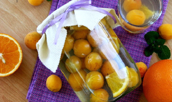 komposit av aprikoser och apelsiner