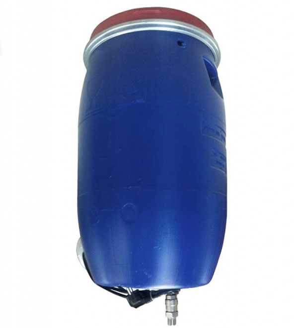 Vandens šildytuvas iš plastiko statinės