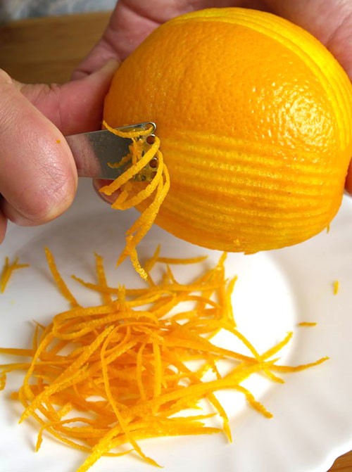 Narančasta ogulina sadrži flavonoide