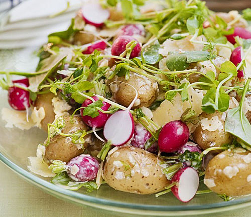 Gebruik in salades niet alleen een sappig wortelgewas, maar ook een radijsje