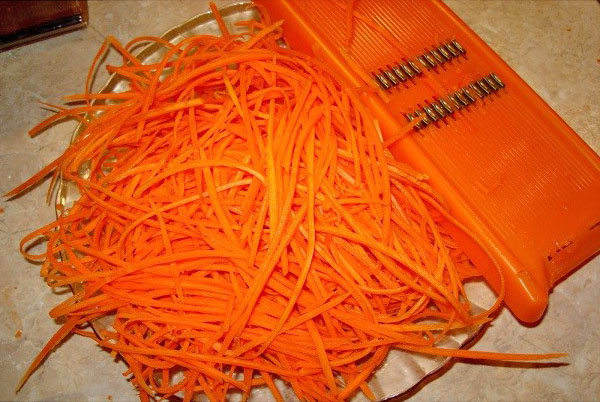 морковь на тертке