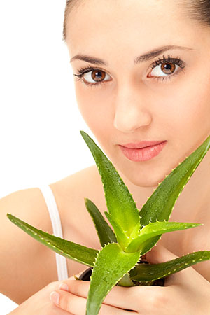 Aloe juice används som ett antiinflammatoriskt medel för suppuration, vätningutslag, torr hud