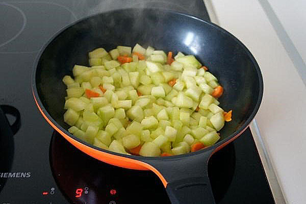 att steka grönsaker