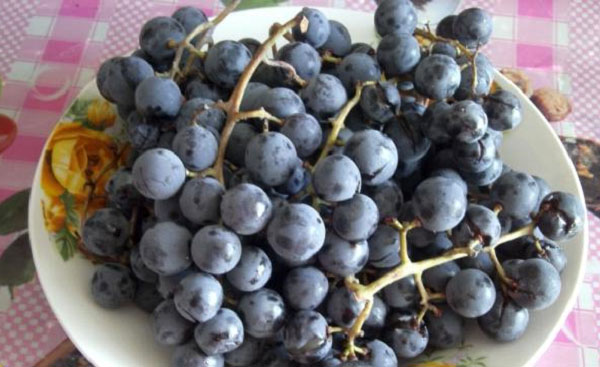 uvas descascadas