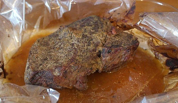 pecenje govejega mesa v rokavu